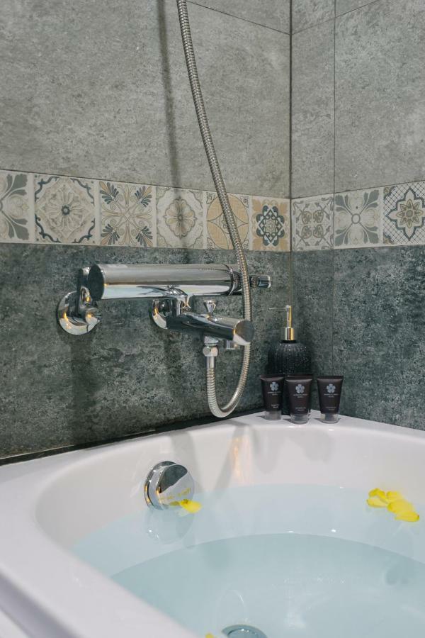 La Palm Hotel Ханой Экстерьер фото